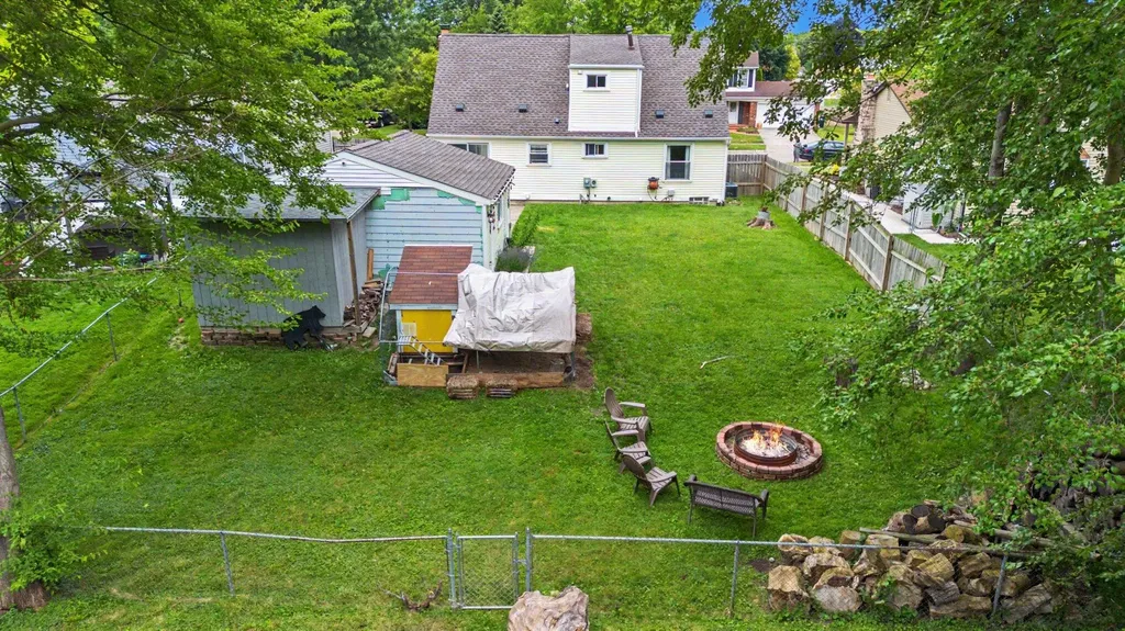 25286 Castlewood Drive Woodhaven City MI 48183