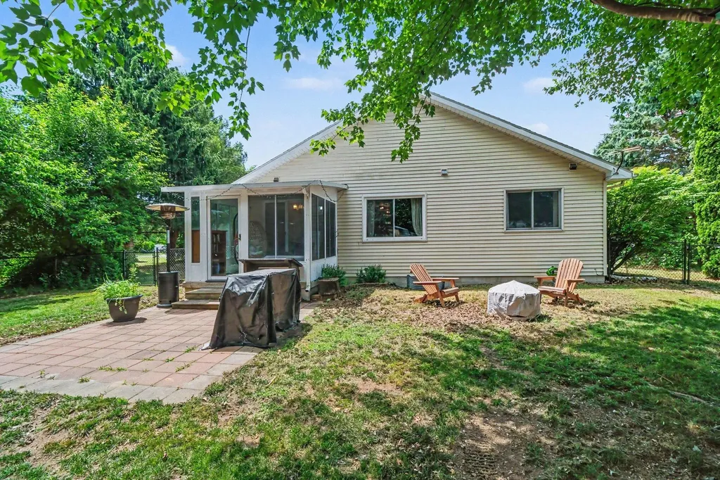 4134 Crescent View Drive Tecumseh Township MI 49286