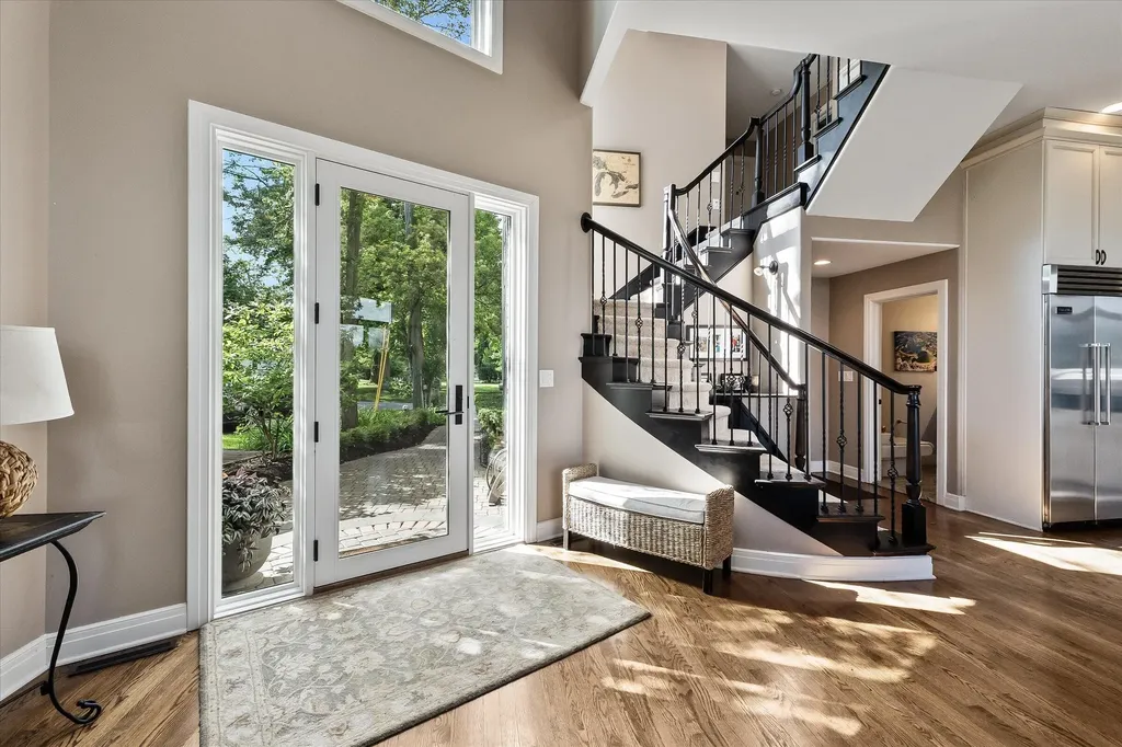 4691 Mapleview Avenue West Bloomfield Charter Township MI 48324