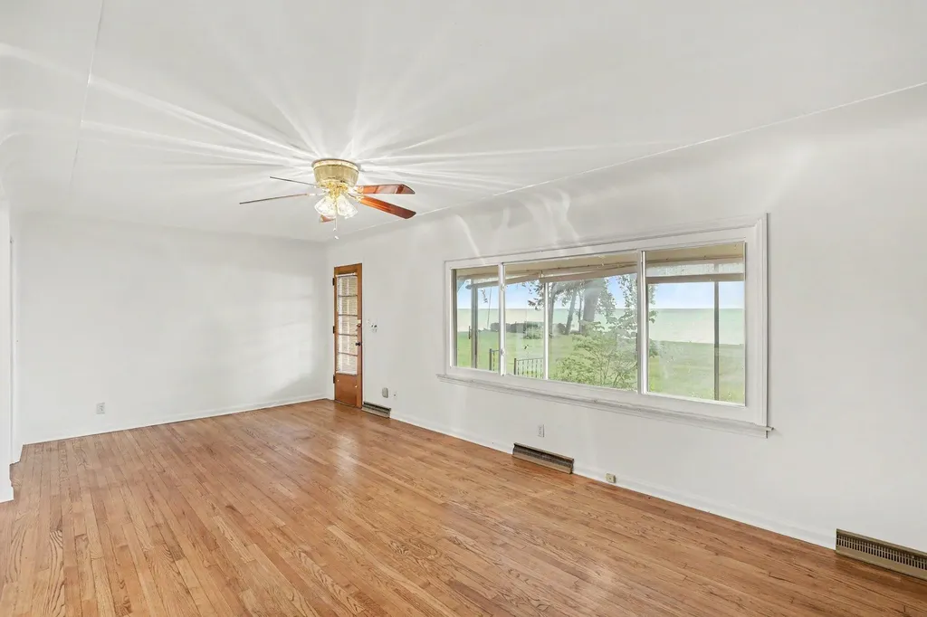 6458 Lakeshore Road Burtchville Township MI 48059