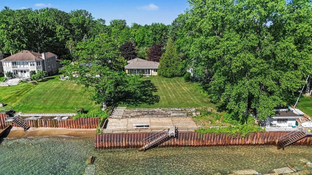 6458 Lakeshore Road Burtchville Township MI 48059