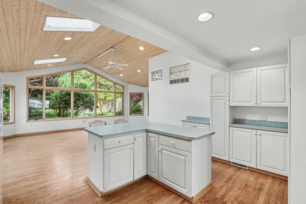 6458 Lakeshore Road Burtchville Township MI 48059