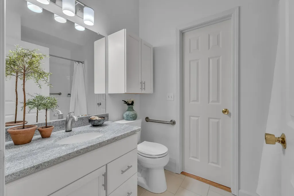 4251 Boulder Pond Drive Pittsfield Charter Township MI 48108