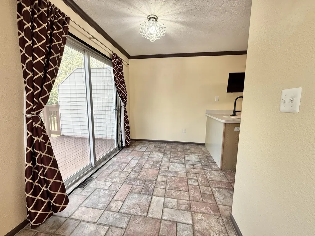 3533 Meadow Grove Trail Pittsfield Charter Township MI 48108