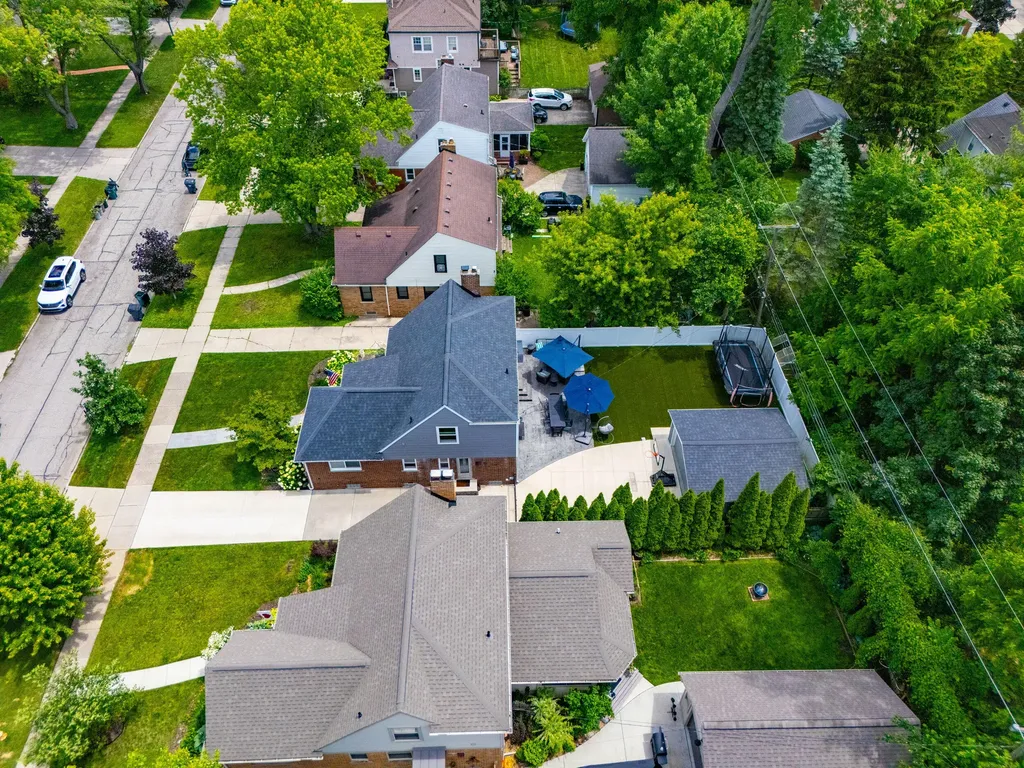 1921 Earlmont Road Berkley City MI 48072