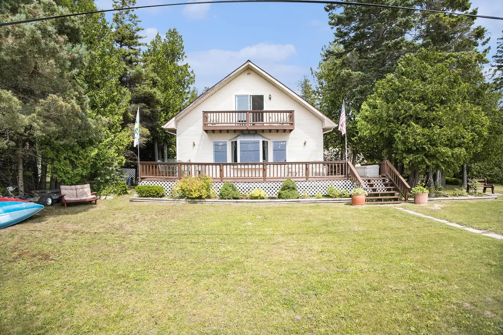 1445 Us-2 St. Ignace City MI 49781