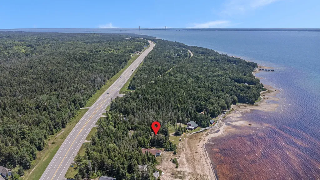 1445 Us-2 St. Ignace City MI 49781