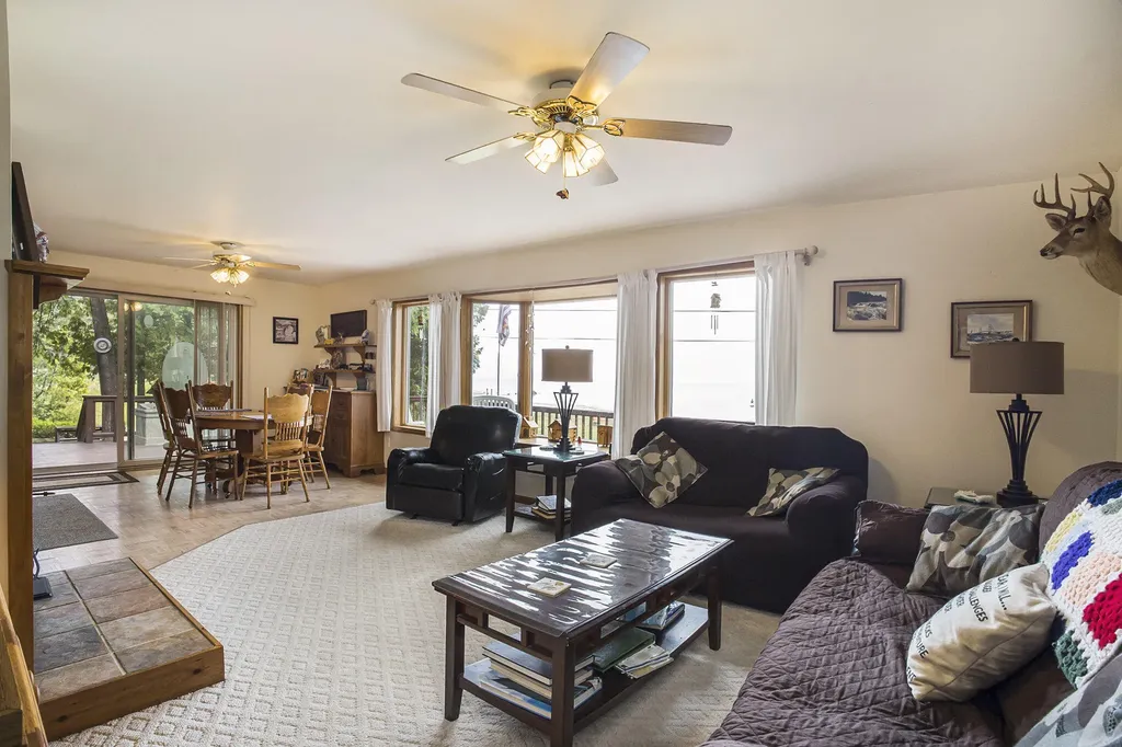 1445 Us-2 St. Ignace City MI 49781