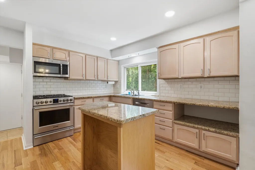 1510 King George Boulevard Ann Arbor City MI 48104