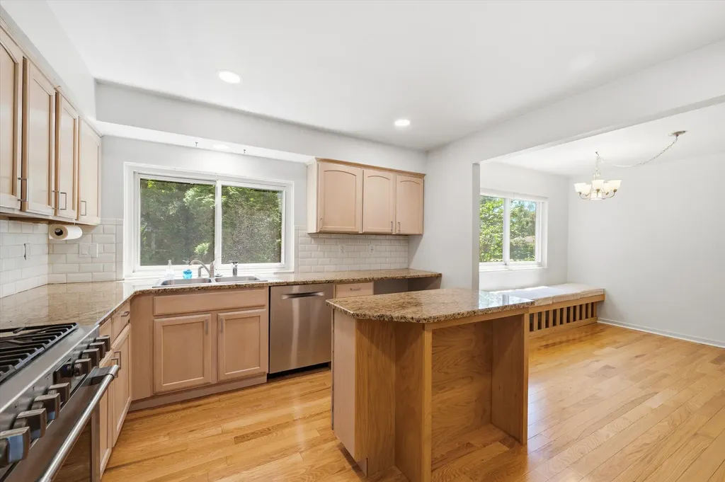 1510 King George Boulevard Ann Arbor City MI 48104