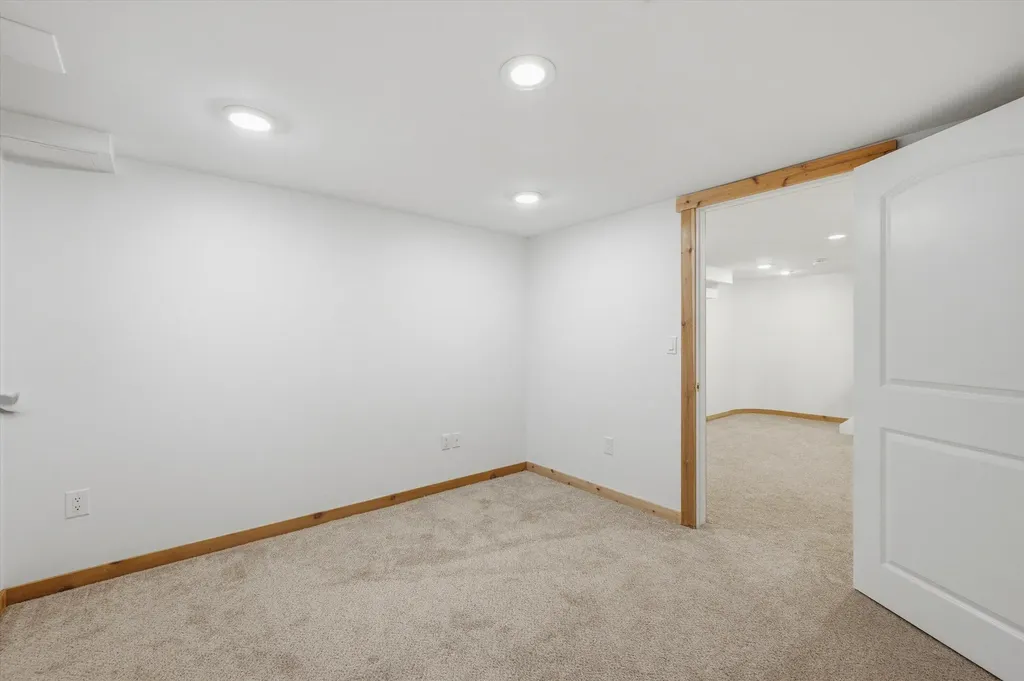 1510 King George Boulevard Ann Arbor City MI 48104