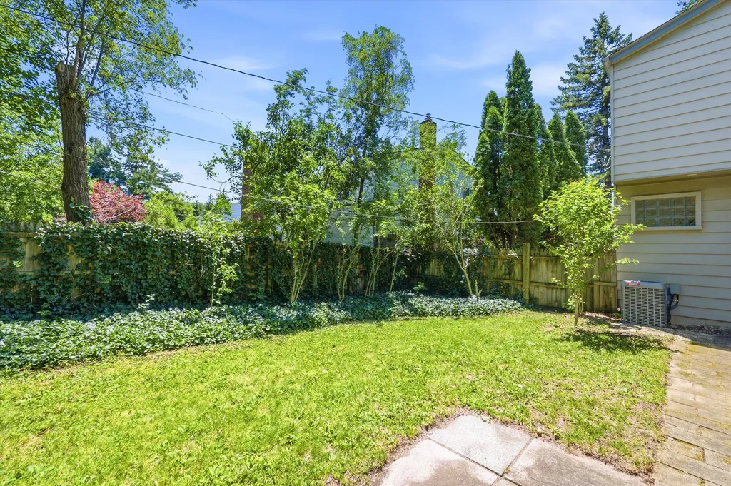 1510 King George Boulevard Ann Arbor City MI 48104