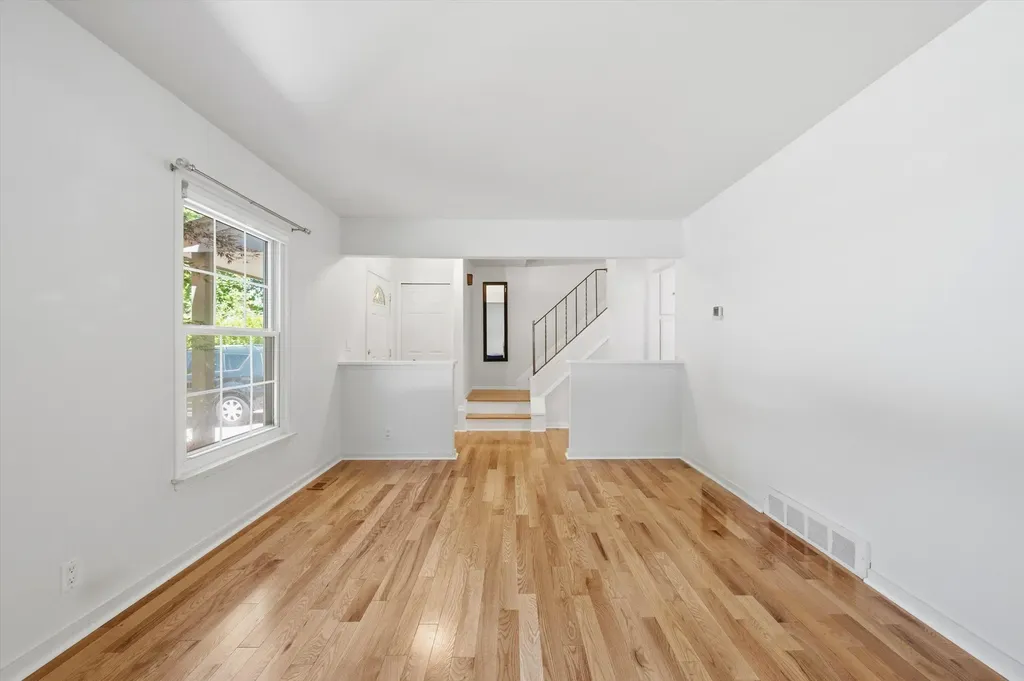 1510 King George Boulevard Ann Arbor City MI 48104