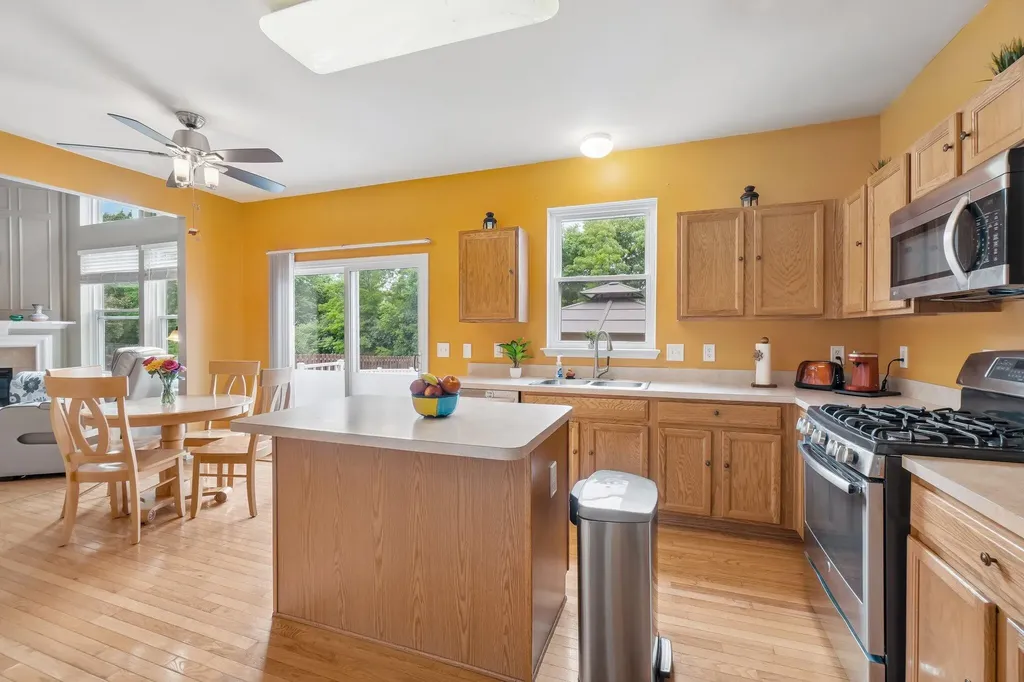 7309 Warwick Drive Ypsilanti Charter Township MI 48197