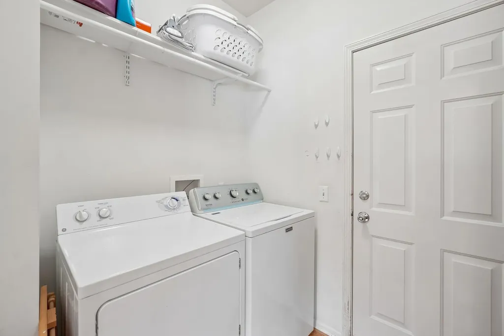 7309 Warwick Drive Ypsilanti Charter Township MI 48197