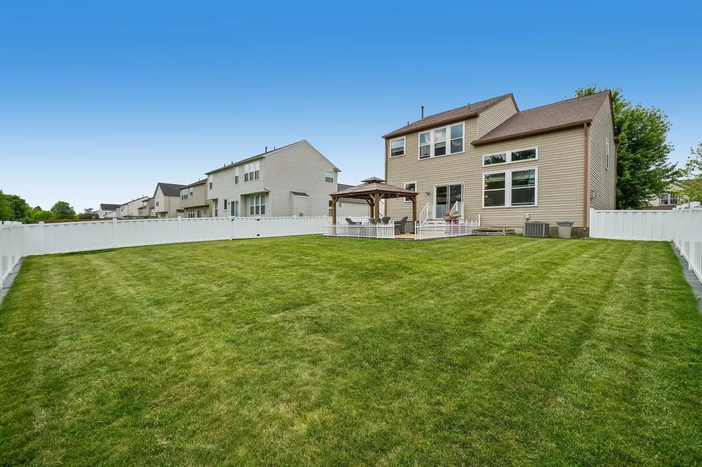 7309 Warwick Drive Ypsilanti Charter Township MI 48197