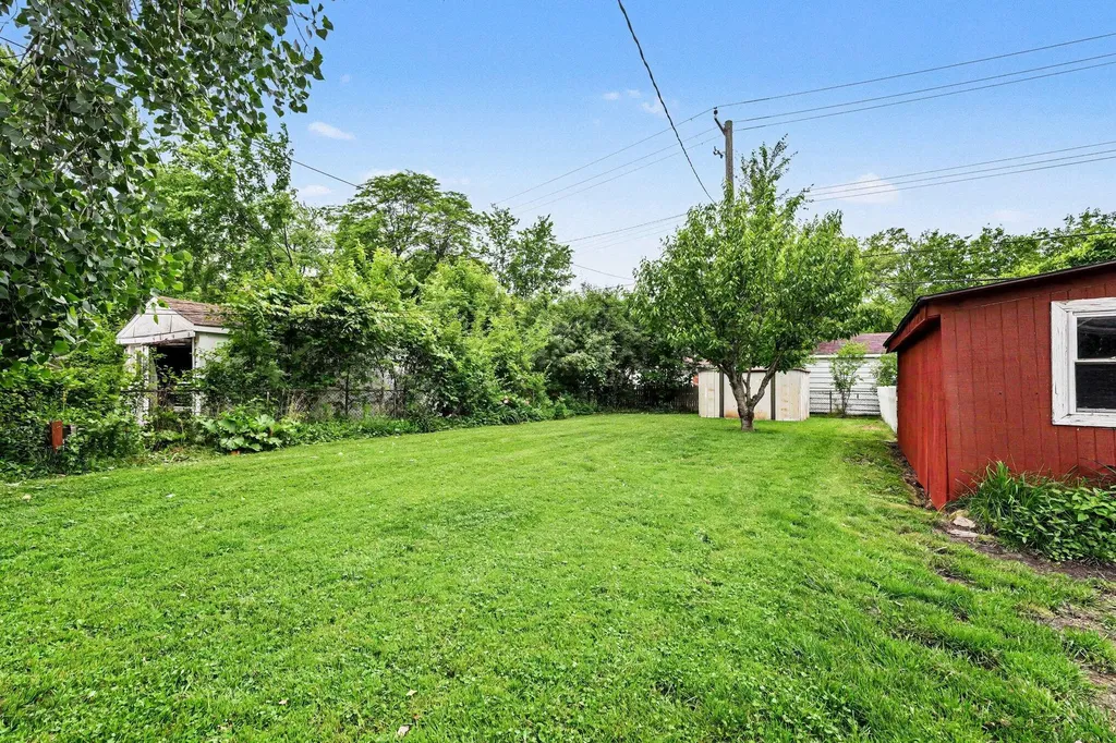 28083 Stuart Avenue Southfield City MI 48076
