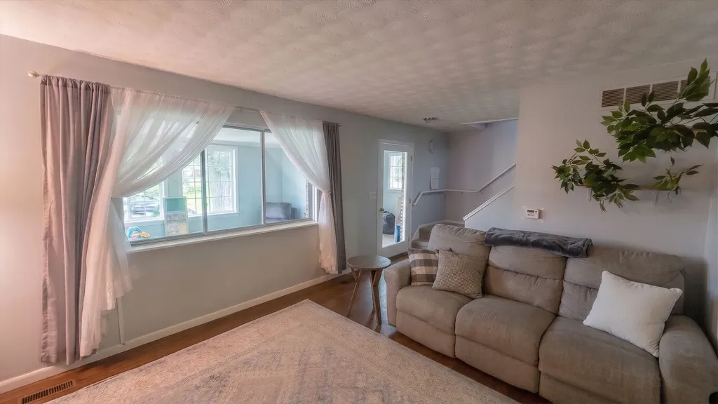 801 Merrill Avenue Lansing City MI 48912