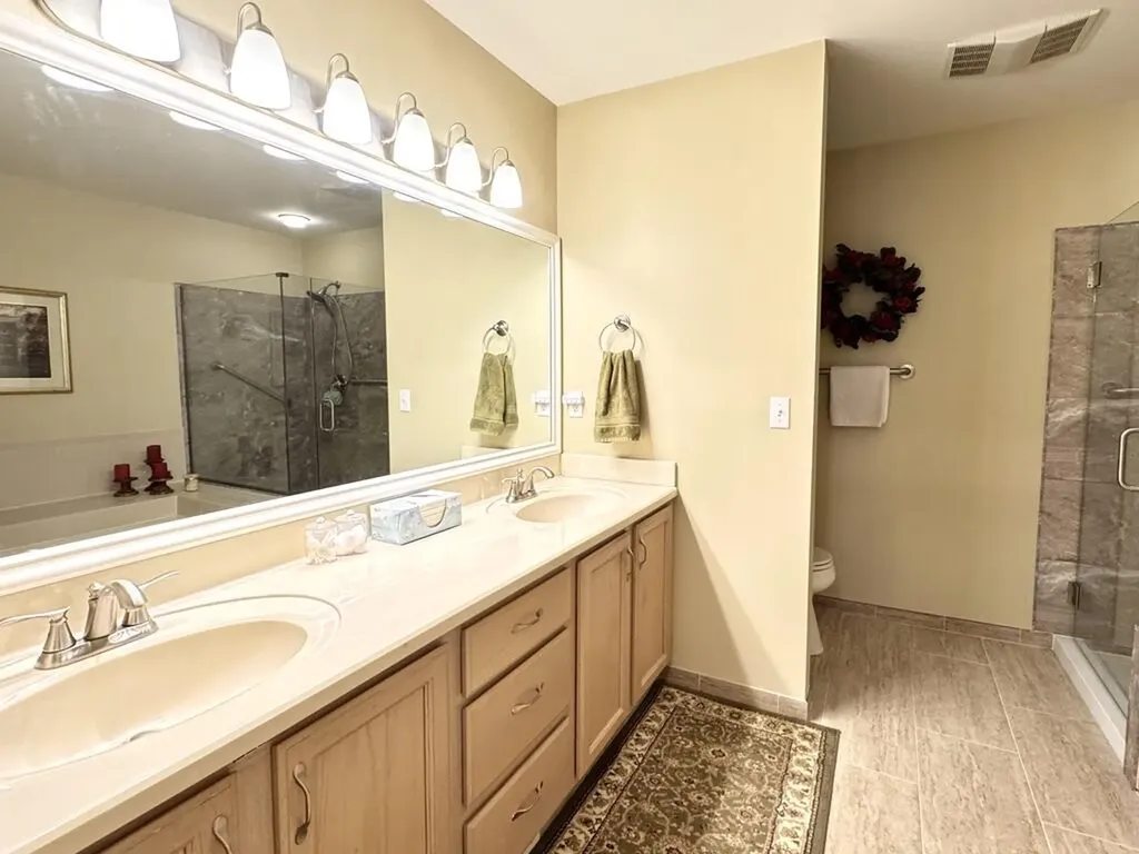 24587 Enchanted Drive Novi City MI 48374