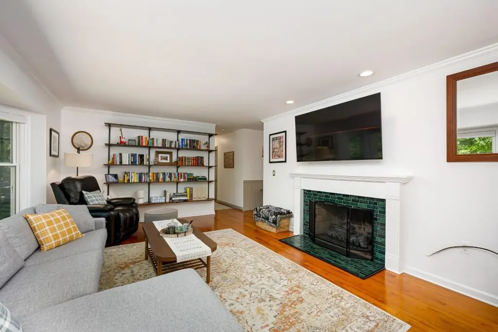 4085 E Loch Alpine Drive E Scio Township MI 48103