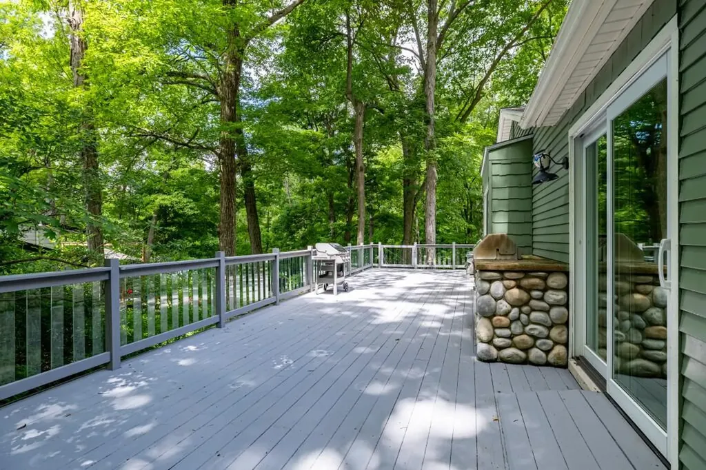 4085 E Loch Alpine Drive E Scio Township MI 48103