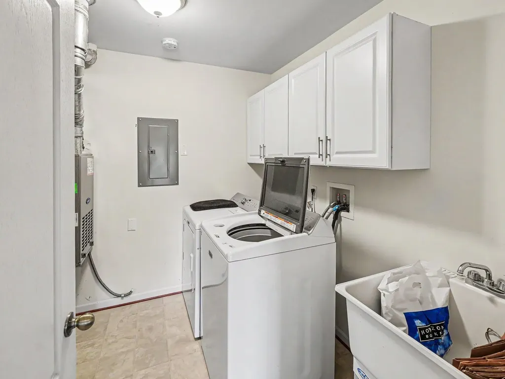 404 Riversedge Drive Saline Township MI 48176