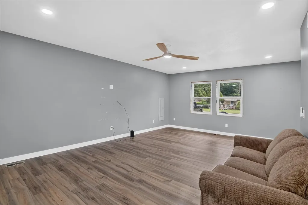 707 Lowell Avenue Blackman Charter Township MI 49202