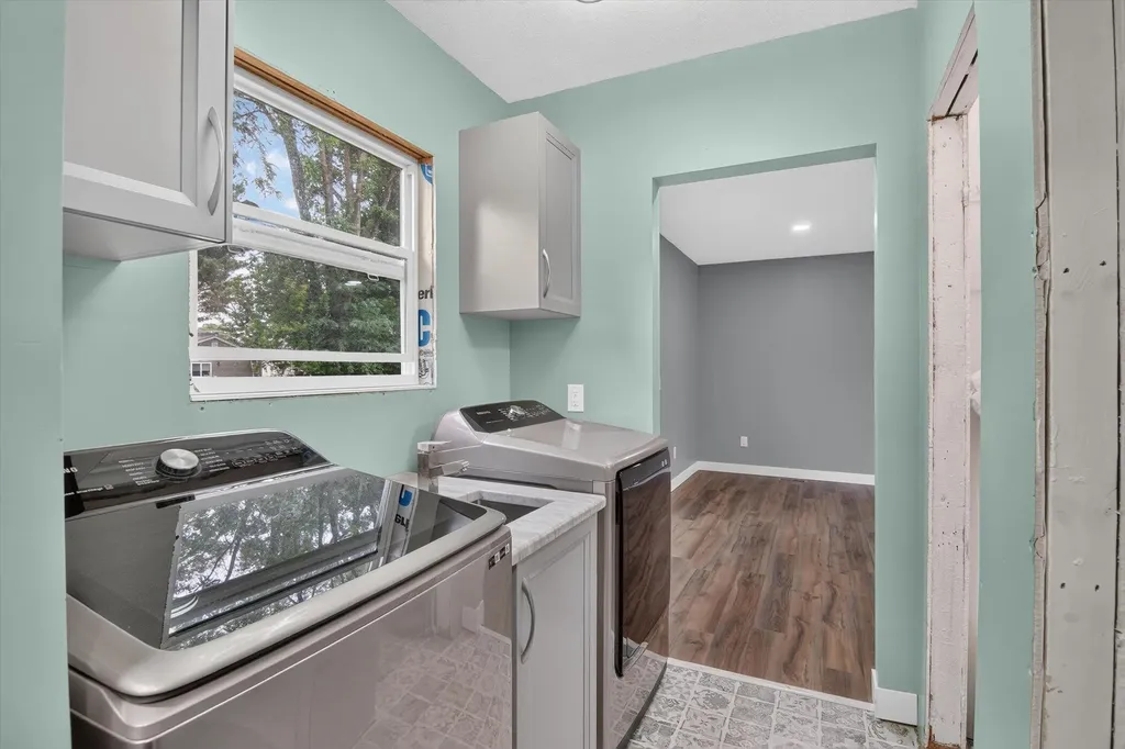 707 Lowell Avenue Blackman Charter Township MI 49202
