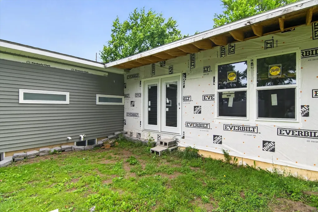 707 Lowell Avenue Blackman Charter Township MI 49202