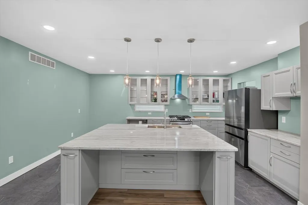 707 Lowell Avenue Blackman Charter Township MI 49202