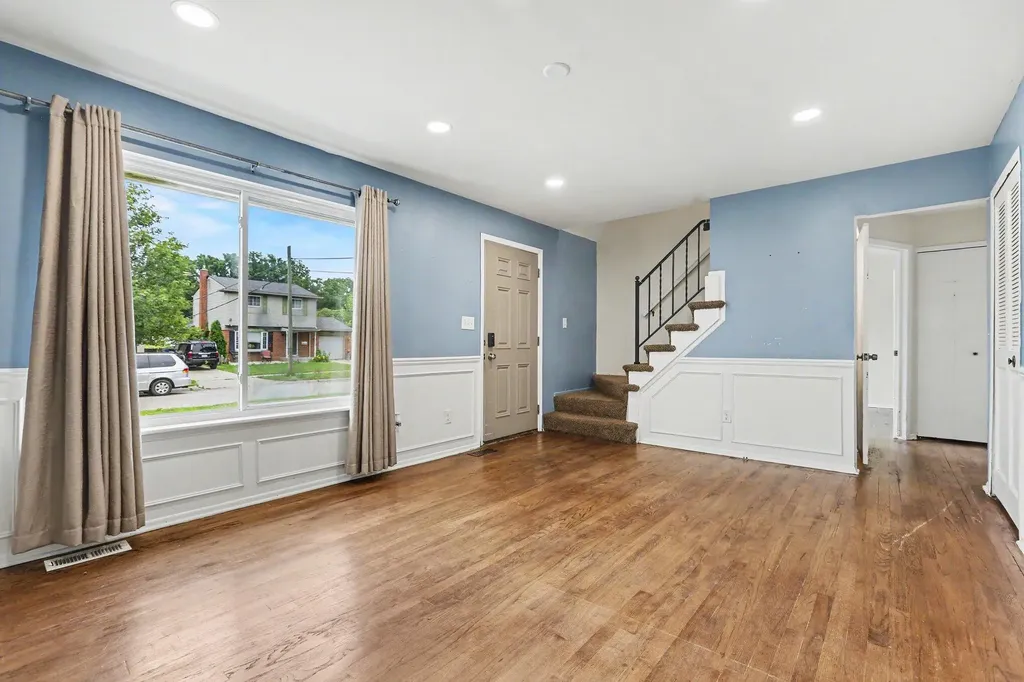 8485 Forrest Drive Canton Charter Township MI 48187