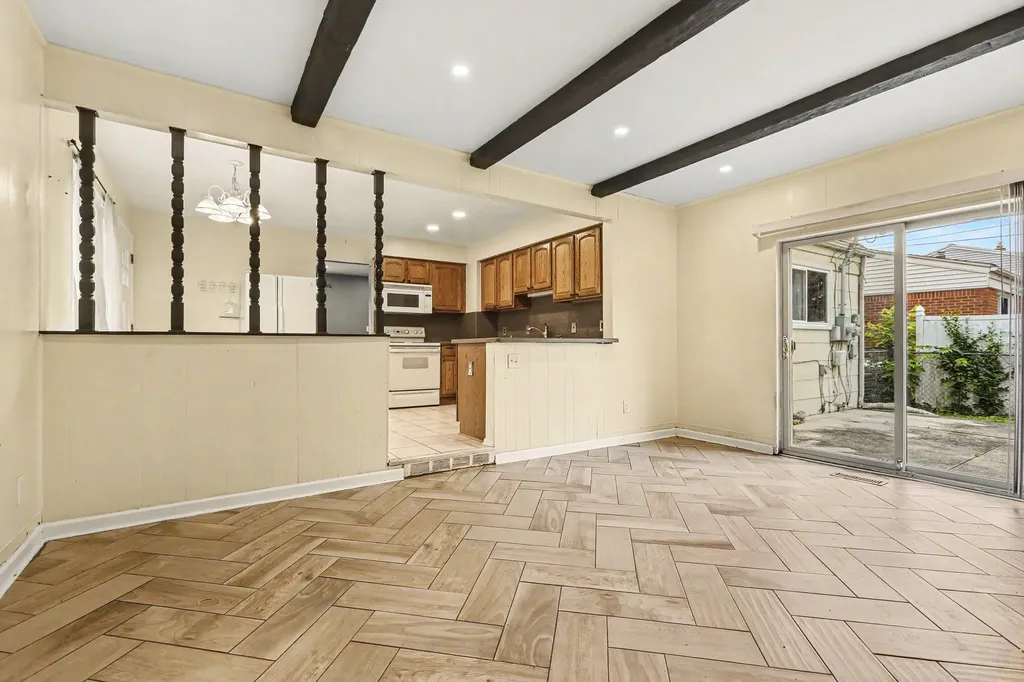 8485 Forrest Drive Canton Charter Township MI 48187