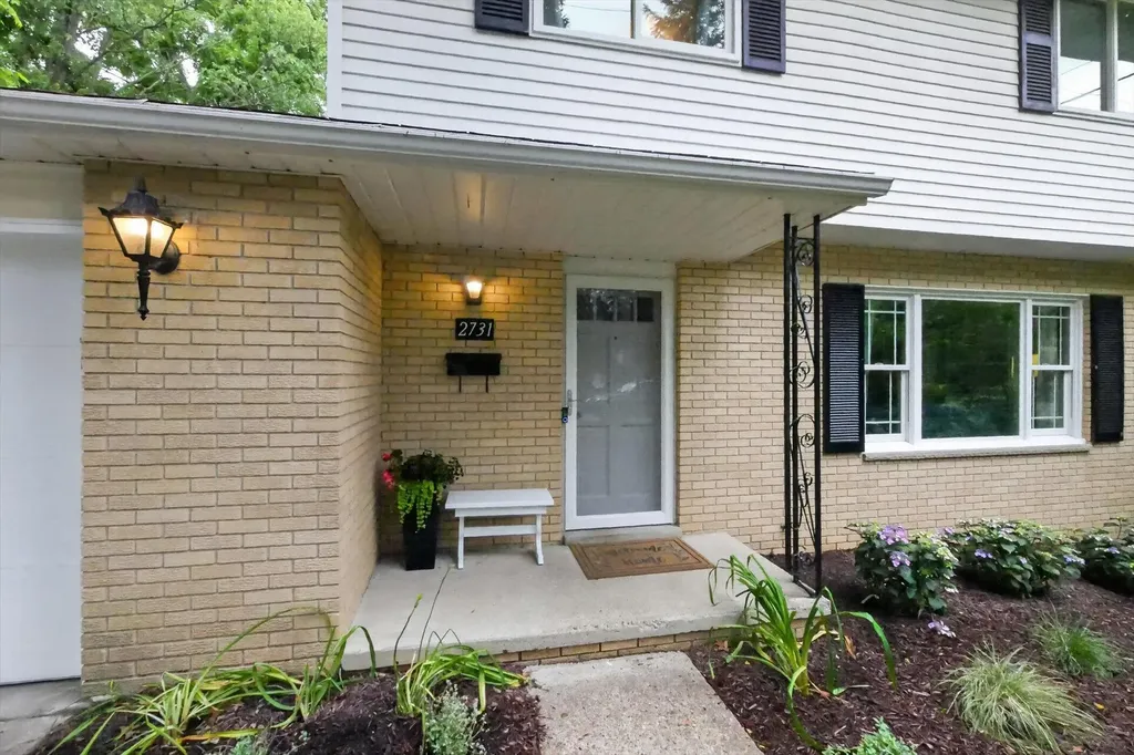 2731 Valley Drive Ann Arbor City MI 48103
