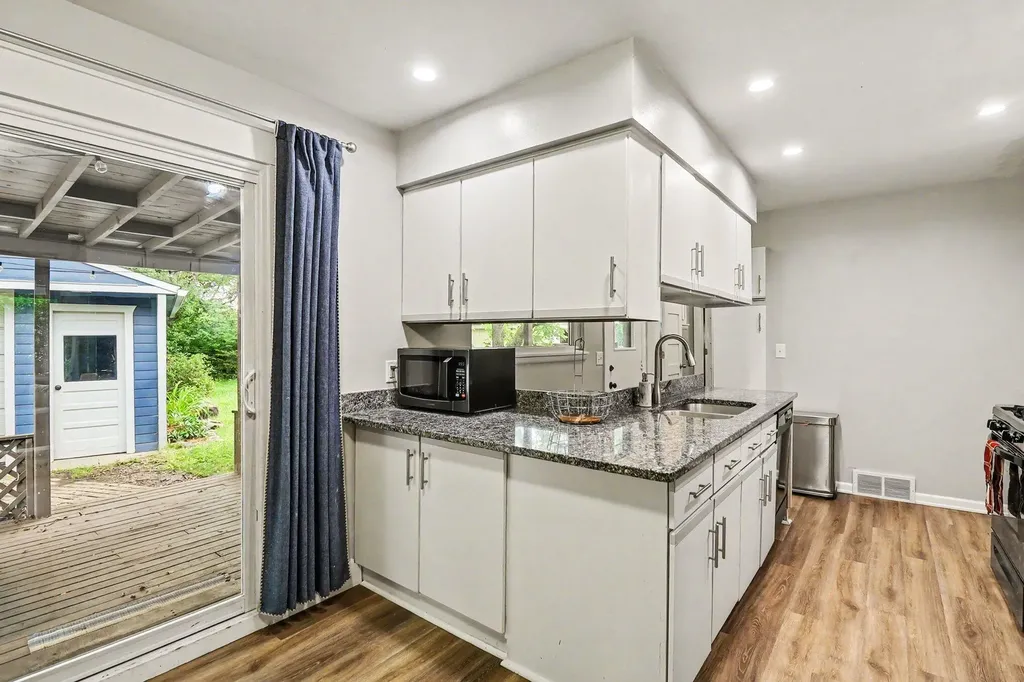 624 Susan Drive Ann Arbor City MI 48103