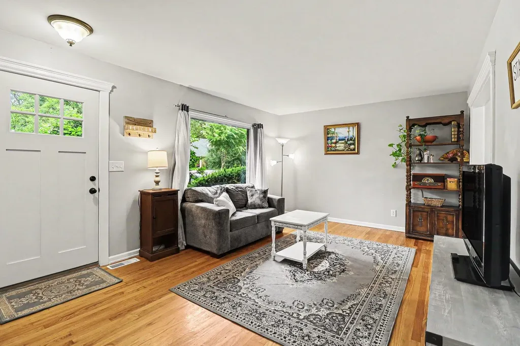 624 Susan Drive Ann Arbor City MI 48103