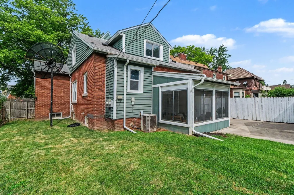 15348 Stahelin Avenue Detroit City MI 48223