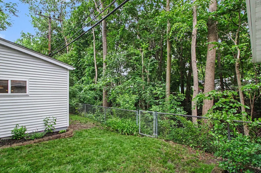 2727 Hampshire Road Ann Arbor City MI 48104