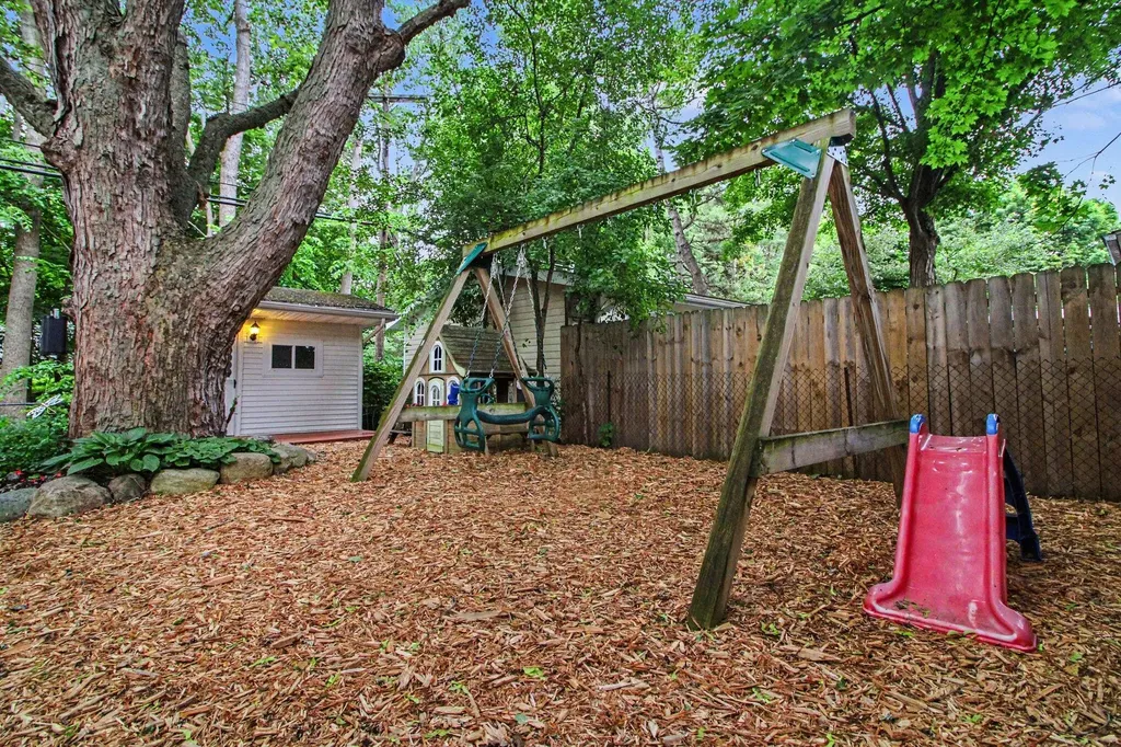 2727 Hampshire Road Ann Arbor City MI 48104