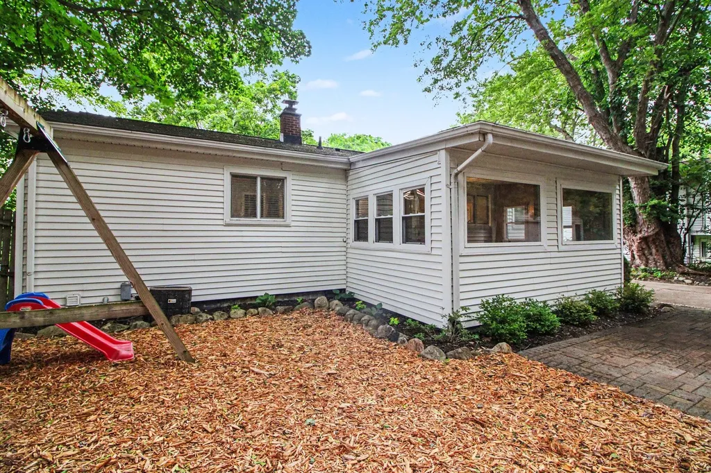 2727 Hampshire Road Ann Arbor City MI 48104