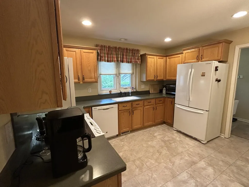 24587 Enchanted Drive Novi City MI 48374