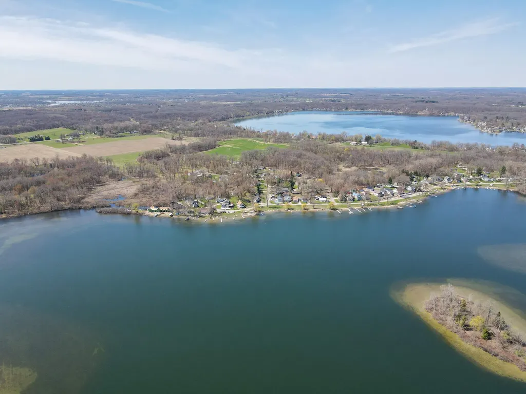 252 Evans Trail Franklin Township MI 49287