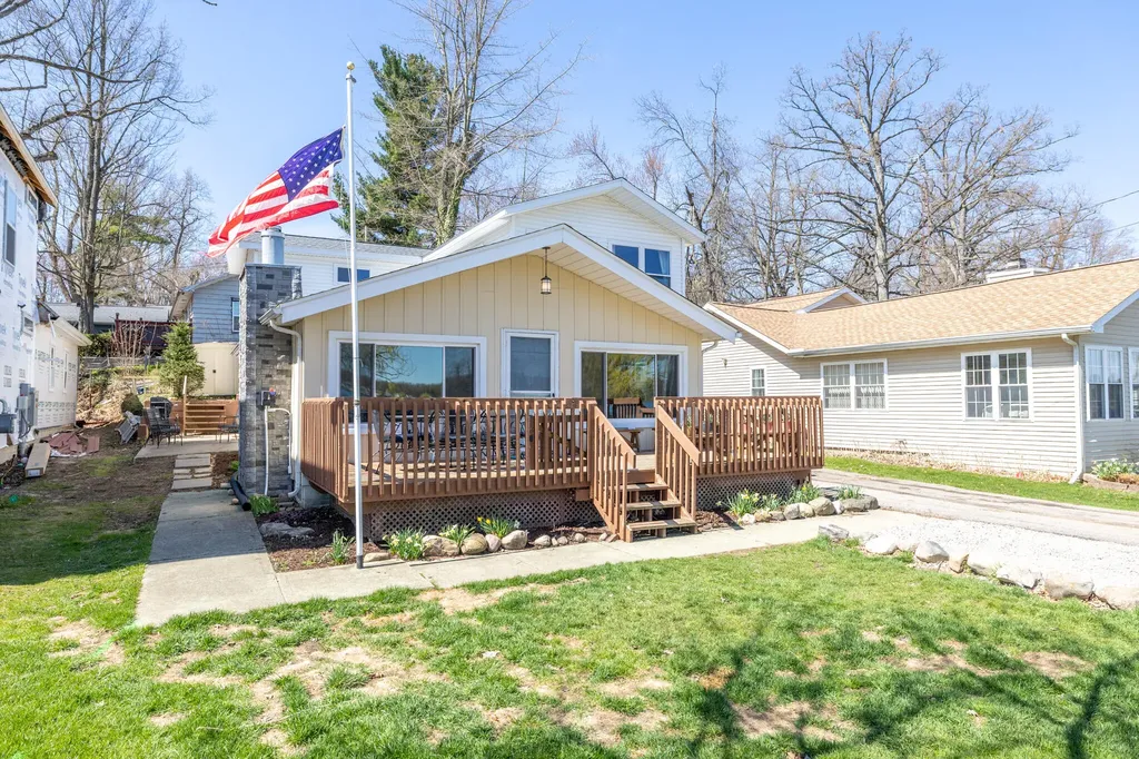 252 Evans Trail Franklin Township MI 49287