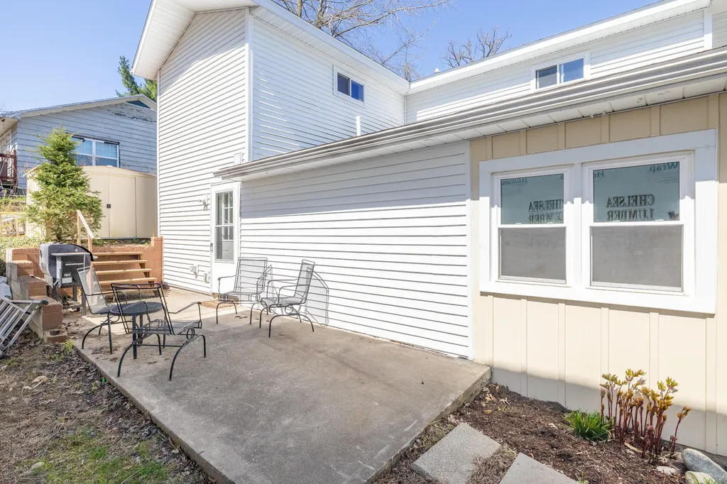 252 Evans Trail Franklin Township MI 49287