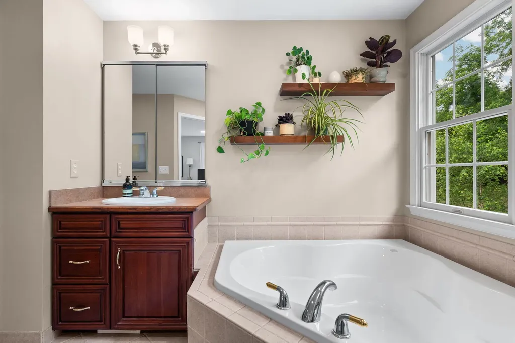 1730 Timber Trail Ann Arbor City MI 48103