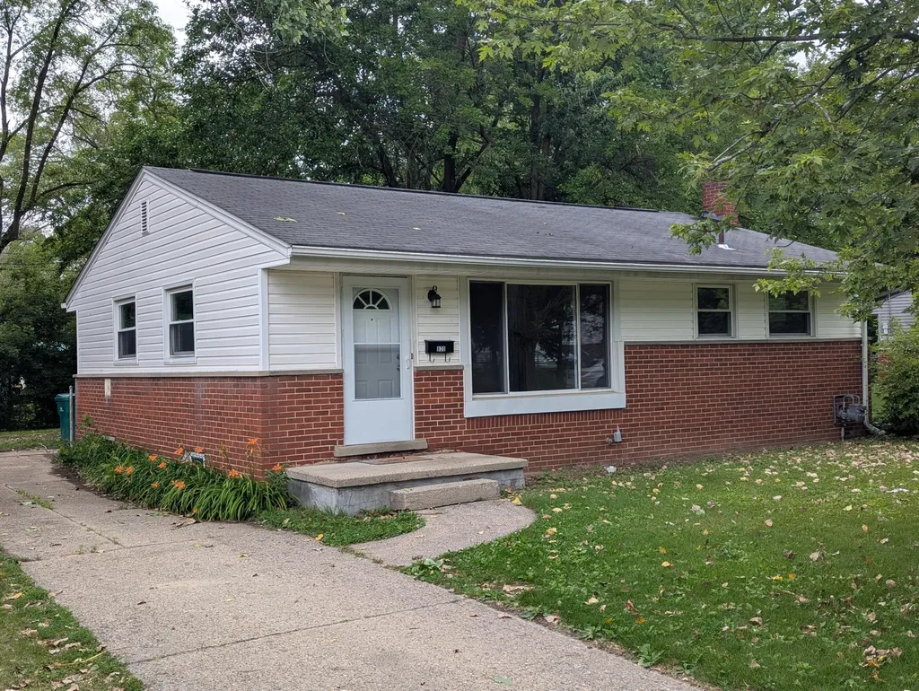 820 Nash Avenue Ypsilanti Charter Township MI 48198