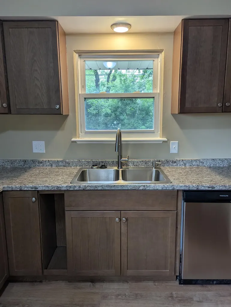 820 Nash Avenue Ypsilanti Charter Township MI 48198