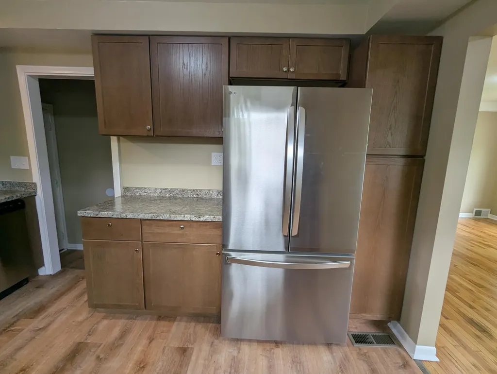 820 Nash Avenue Ypsilanti Charter Township MI 48198
