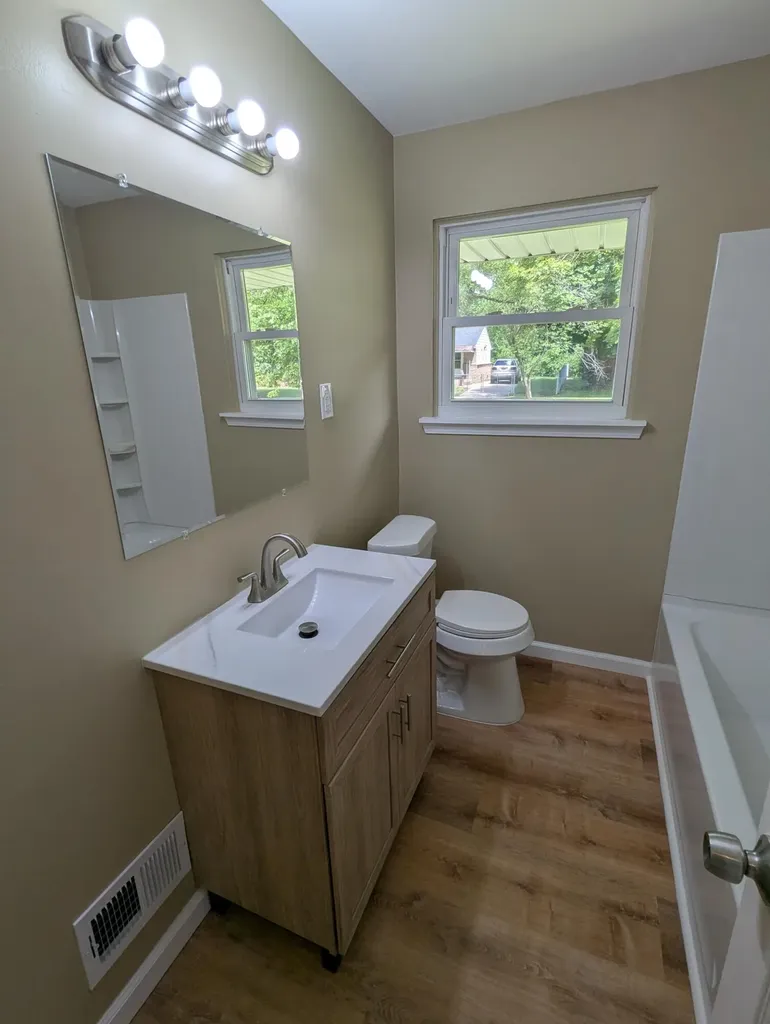 820 Nash Avenue Ypsilanti Charter Township MI 48198