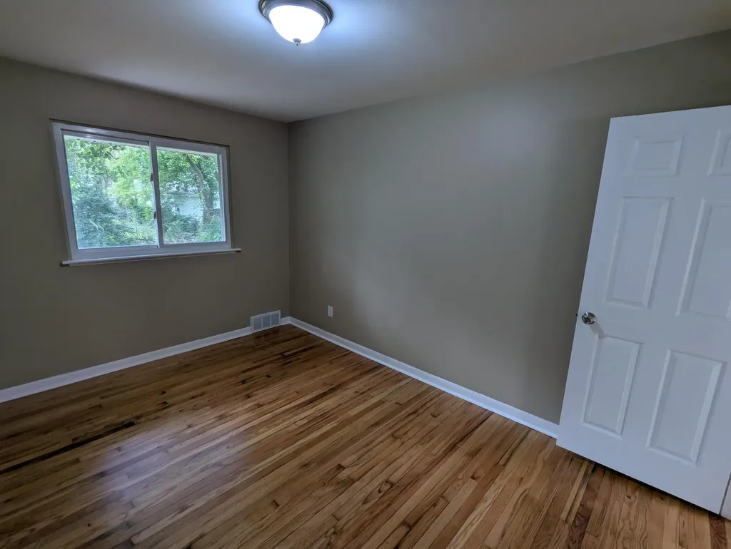 820 Nash Avenue Ypsilanti Charter Township MI 48198