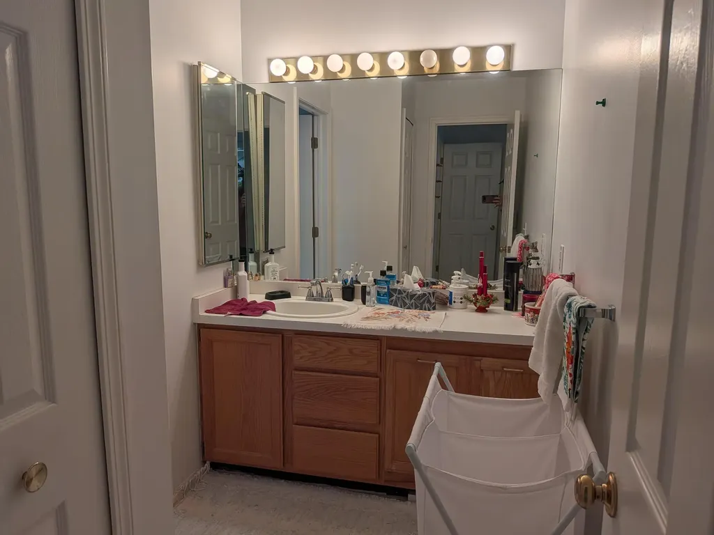 619 Hill Crest Court Milford Village MI 48381